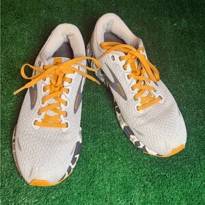 Brooks Ghost 15 Men's Size 9 Running Shoes Blanc Grey Sunflower Camo